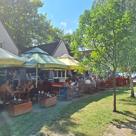 Sunshine Vendeghaz بيت للعطل بالاتونفينيفيس