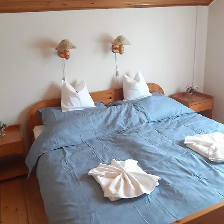 Sunshine Vendeghaz بالاتونفينيفيس