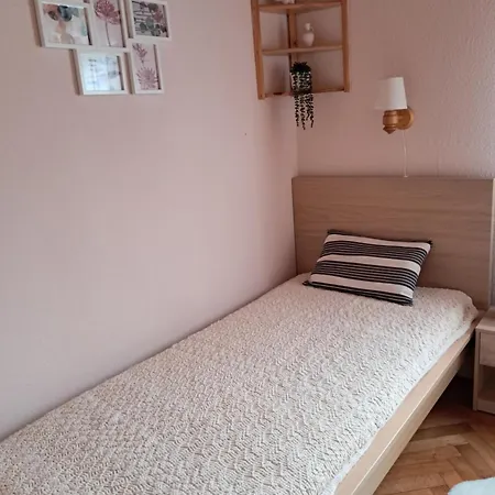 Sunshine Vendeghaz * بالاتونفينيفيس