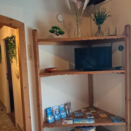 Sunshine Vendeghaz بيت للعطل *